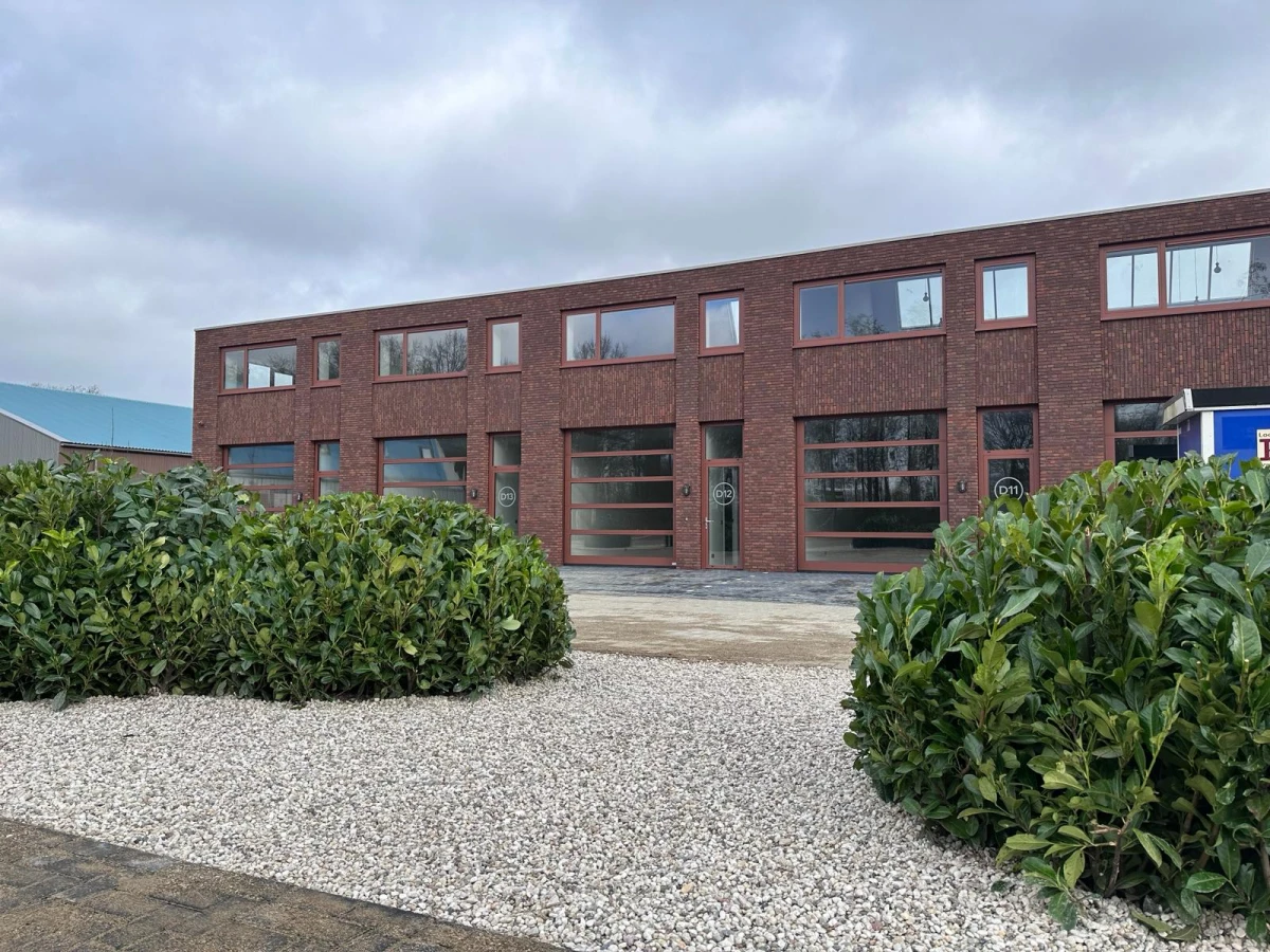 Geplaatste overheaddeuren